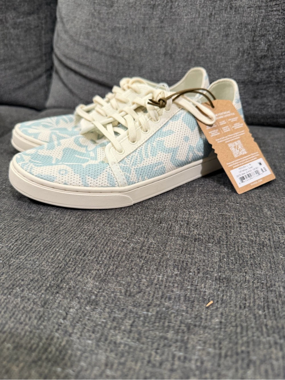 Olukai Pehuea Li Womens Sneaker - Off White/Swell Women’s 8.5 NWT Blue White